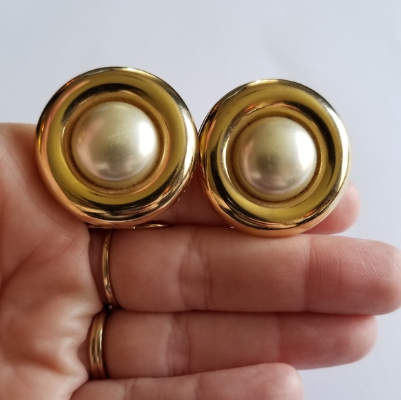 Vintage Musi shoe clips gold tone faux pearl round - Picture 2 of 9